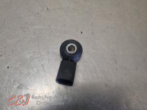 Gebruikte Klopsensor Volkswagen Transporter T6 2.0 TDI 150 Prijs € 10,50 Margeregeling aangeboden door C&J Bedrijfsauto's & Onderdelen