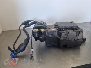 Gebruikte Tank adblue Peugeot Partner (EA//EF/EN/EU) 1.5 BlueHDi 130 Prijs € 367,50 Margeregeling aangeboden door C&J Bedrijfsauto's & Onderdelen