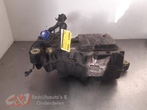 Gebruikte Adblue tank Peugeot Partner (EA//EF/EN/EU) 1.5 BlueHDi 100 Prijs € 288,75 Margeregeling aangeboden door C&J Bedrijfsauto's & Onderdelen