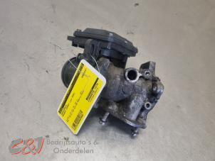 Gebruikte Gasklephuis Peugeot Expert (V1/VA/VB/VE/VF/VT/VY) 2.0 Blue HDi 120 16V Prijs € 26,25 Margeregeling aangeboden door C&J Bedrijfsauto's & Onderdelen