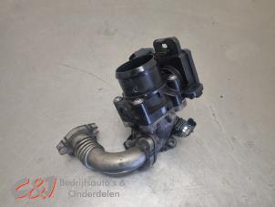 Gebruikte Gasklephuis Peugeot Expert (V1/VA/VB/VE/VF/VT/VY) 2.0 Blue HDi 180 16V Prijs € 26,25 Margeregeling aangeboden door C&J Bedrijfsauto's & Onderdelen