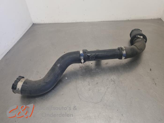 Gebruikte Intercooler Slang Mercedes Vito (447.6) 1.6 111 CDI 16V Prijs € 15,75 Margeregeling aangeboden door C&J Bedrijfsauto's & Onderdelen