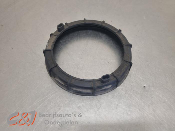 Gebruikte Tank element Pomp Peugeot Expert (V1/VA/VB/VE/VF/VT/VY) 2.0 Blue HDi 120 16V Prijs € 15,75 Margeregeling aangeboden door C&J Bedrijfsauto's & Onderdelen