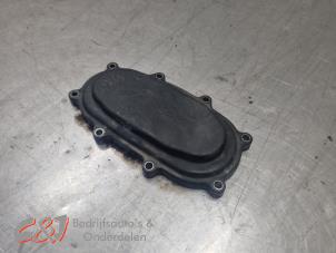 Gebruikte Distributiedeksel Iveco New Daily VI 33S12, 35C12, 35S12 Prijs € 26,25 Margeregeling aangeboden door C&J Bedrijfsauto's & Onderdelen