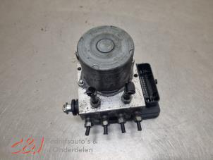 Gebruikte ABS Pomp Ford Transit Custom 2.0 TDCi 16V Eco Blue 105 Prijs € 157,50 Margeregeling aangeboden door C&J Bedrijfsauto's & Onderdelen