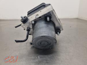 Gebruikte ABS Pomp Mercedes Vito Tourer (447.7) 2.0 114 CDI 16V Prijs € 246,75 Margeregeling aangeboden door C&J Bedrijfsauto's & Onderdelen