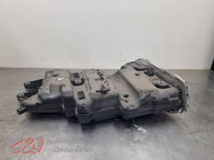 Gebruikte Adblue tank Mercedes Vito Tourer (447.7) 2.0 114 CDI 16V Prijs € 420,00 Margeregeling aangeboden door C&J Bedrijfsauto's & Onderdelen