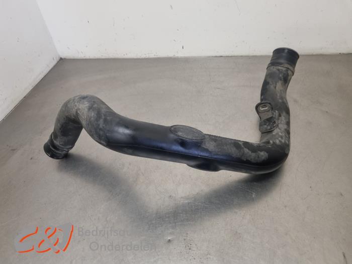 Gebruikte Intercooler Buis Renault Master III (FV) 2.3 dCi 125 16V FWD Prijs € 15,75 Margeregeling aangeboden door C&J Bedrijfsauto's & Onderdelen