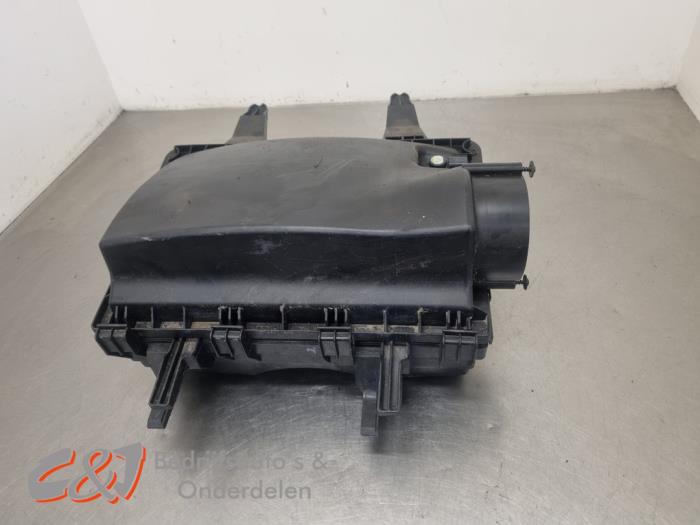Gebruikte Luchtfilterhuis Volkswagen Crafter 2.0 TDI 16V Prijs € 15,75 Margeregeling aangeboden door C&J Bedrijfsauto's & Onderdelen