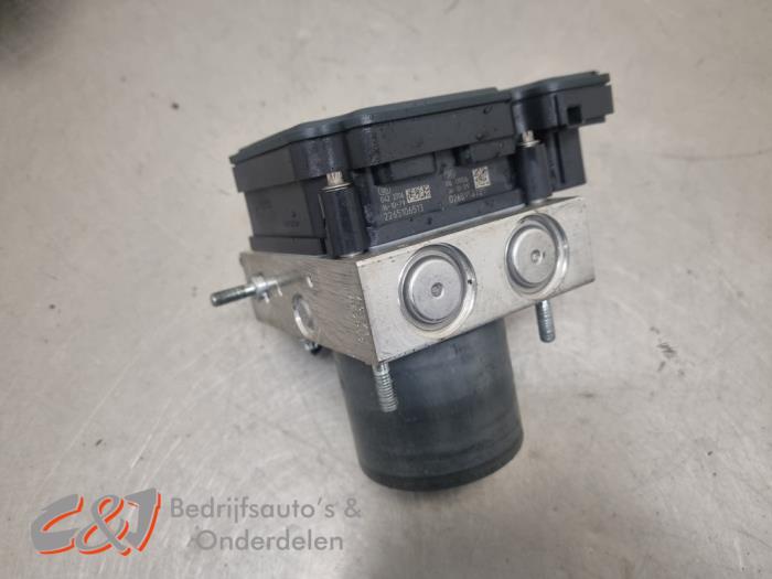 Gebruikte ABS Pomp Mercedes Vito (447.6) 2.2 114 CDI 16V Prijs € 68,25 Margeregeling aangeboden door C&J Bedrijfsauto's & Onderdelen