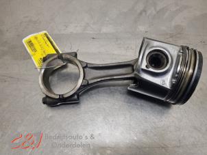 Gebruikte Zuiger Fiat Ducato (250) 2.3 D 130 Multijet Prijs € 105,00 Margeregeling aangeboden door C&J Bedrijfsauto's & Onderdelen