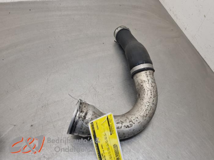 Gebruikte Intercooler Slang Volkswagen Transporter T5 2.5 TDi PF Prijs € 15,75 Margeregeling aangeboden door C&J Bedrijfsauto's & Onderdelen
