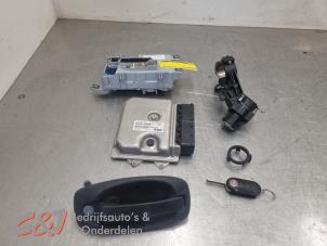 Gebruikte Contactslot + computer Fiat Doblo Cargo (263) 1.3 D Multijet Prijs € 262,50 Margeregeling aangeboden door C&J Bedrijfsauto's & Onderdelen