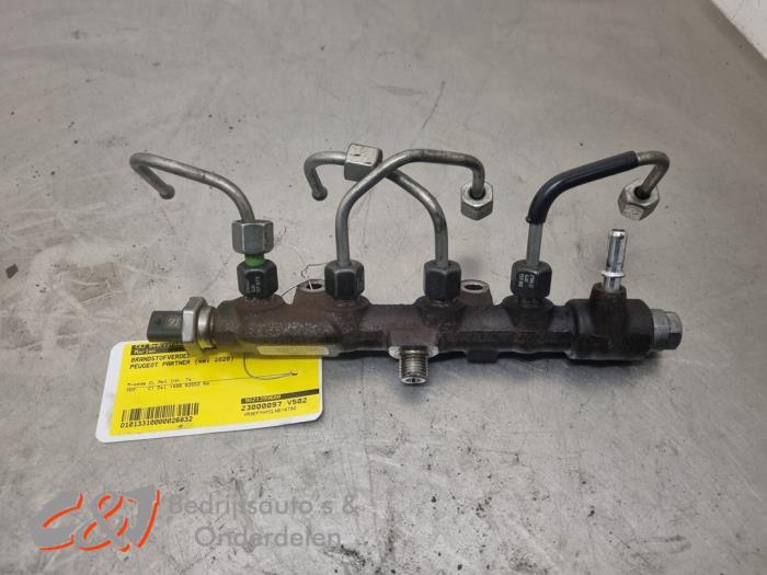 Gebruikte Galerij (Injectie) Peugeot Partner (EA//EF/EN/EU) 1.5 BlueHDi 100 Prijs € 15,75 Margeregeling aangeboden door C&J Bedrijfsauto's & Onderdelen