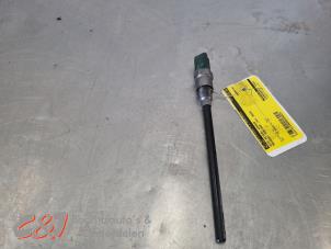 Gebruikte Olie niveau sensor Peugeot Partner (EA//EF/EN/EU) 1.5 BlueHDi 100 Prijs € 21,00 Margeregeling aangeboden door C&J Bedrijfsauto's & Onderdelen