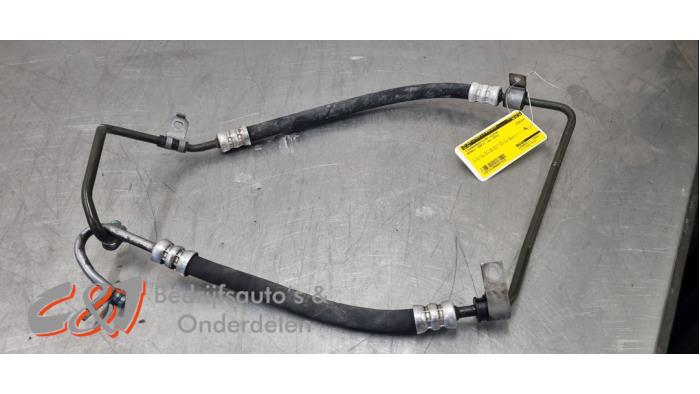 Gebruikte Servoleiding Renault Trafic (1FL/2FL/3FL/4FL) 2.0 dCi 16V 150 Prijs € 31,50 Margeregeling aangeboden door C&J Bedrijfsauto's & Onderdelen
