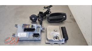 Gebruikte Kontaktslot + computer Fiat Doblo Cargo (263) 1.3 MJ 16V DPF Euro 5 Prijs € 157,50 Margeregeling aangeboden door C&J Bedrijfsauto's & Onderdelen