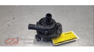 Gebruikte Waterpomp Renault Trafic (1FL/2FL/3FL/4FL) 2.0 dCi 16V 150 Prijs € 78,75 Margeregeling aangeboden door C&J Bedrijfsauto's & Onderdelen