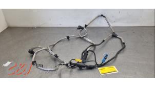 Gebruikte Leiding (diversen) Renault Trafic (1FL/2FL/3FL/4FL) 2.0 dCi 16V 150 Prijs € 68,25 Margeregeling aangeboden door C&J Bedrijfsauto's & Onderdelen