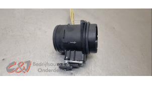 Gebruikte Luchthoeveelheidsmeter Citroen Jumpy 2.0 Blue HDI 180 Prijs € 78,75 Margeregeling aangeboden door C&J Bedrijfsauto's & Onderdelen