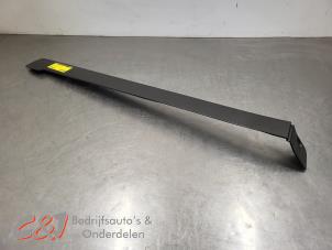 Gebruikte Schuifdeur Rail rechts Citroen Jumpy 2.0 Blue HDI 180 Prijs € 63,00 Margeregeling aangeboden door C&J Bedrijfsauto's & Onderdelen