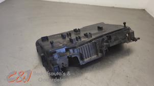 Gebruikte Afdekplaat motor Renault Trafic (1FL/2FL/3FL/4FL) 2.0 dCi 16V 120 Prijs € 26,25 Margeregeling aangeboden door C&J Bedrijfsauto's & Onderdelen