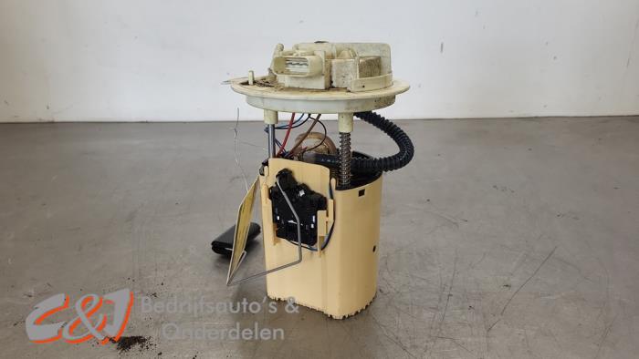 Gebruikte Tank element Pomp Ford Transit Courier 1.5 TDCi 75 Prijs € 63,00 Margeregeling aangeboden door C&J Bedrijfsauto's & Onderdelen
