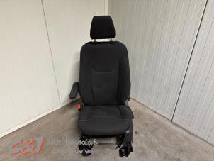 Gebruikte Stoel links Ford Transit Courier 1.5 TDCi 75 Prijs € 52,50 Margeregeling aangeboden door C&J Bedrijfsauto's & Onderdelen