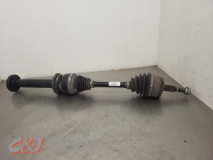 Gebruikte Aandrijfas rechts-voor Volkswagen Transporter T6 2.0 TDI 150 Prijs € 52,50 Margeregeling aangeboden door C&J Bedrijfsauto's & Onderdelen