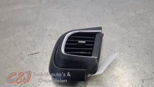 Gebruikte Luchtrooster Dashboard Citroen Jumpy 2.0 Blue HDI 180 Prijs € 31,50 Margeregeling aangeboden door C&J Bedrijfsauto's & Onderdelen