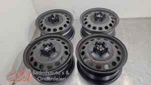 Gebruikte Velgen set Opel Vivaro 2.0 CDTI 122 Prijs € 157,50 Margeregeling aangeboden door C&J Bedrijfsauto's & Onderdelen