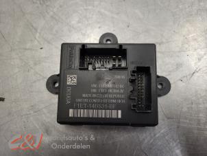 Gebruikte Centrale Deurvergrendelings Module Ford Tourneo Connect/Grand Tourneo Connect 1.5 TDCi Prijs € 21,00 Margeregeling aangeboden door C&J Bedrijfsauto's & Onderdelen