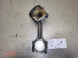 Gebruikte Zuiger Opel Movano 2.3 CDTi Biturbo 16V RWD Prijs € 68,25 Margeregeling aangeboden door C&J Bedrijfsauto's & Onderdelen