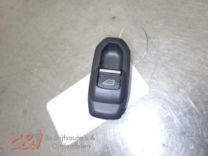 Gebruikte Elektrisch Raam Schakelaar Ford Tourneo Connect/Grand Tourneo Connect 1.5 TDCi Prijs € 15,75 Margeregeling aangeboden door C&J Bedrijfsauto's & Onderdelen