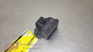 Gebruikte Voorgloei Relais Ford Tourneo Connect/Grand Tourneo Connect 1.5 TDCi Prijs € 10,50 Margeregeling aangeboden door C&J Bedrijfsauto's & Onderdelen