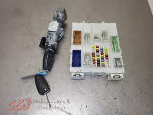 Gebruikte Kontaktslot + computer Ford Tourneo Connect/Grand Tourneo Connect 1.5 TDCi Prijs € 351,75 Margeregeling aangeboden door C&J Bedrijfsauto's & Onderdelen