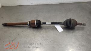 Gebruikte Homokineetas rechts-voor Opel Vivaro 2.0 CDTI 122 Prijs € 120,75 Margeregeling aangeboden door C&J Bedrijfsauto's & Onderdelen