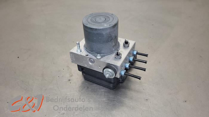 ABS Pomp Mercedes Vito (447.6), 2014 1.6 111 CDI 16V, Bestel, Diesel, 1.598cc, 84kW (114pk), FWD, OM622951; R9M503, 2014-10, 447.601; 447.603; 447.605 (Gebruikt)