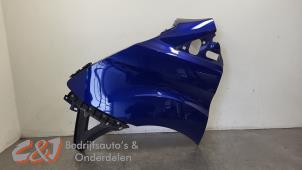Gebruikte Spatbord links-voor Ford Transit Custom 2.2 TDCi 16V Prijs € 89,25 Margeregeling aangeboden door C&J Bedrijfsauto's & Onderdelen