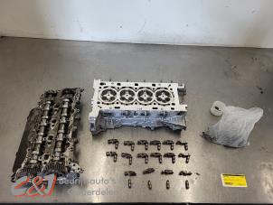 Gebruikte Cilinderkop Renault Trafic (1FL/2FL/3FL/4FL) 1.6 dCi 90 Prijs € 446,25 Margeregeling aangeboden door C&J Bedrijfsauto's & Onderdelen