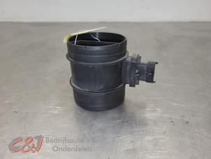 Gebruikte Luchthoeveelheidsmeter Peugeot Boxer (U9) 3.0 HDi 175 Euro 5 Prijs € 21,00 Margeregeling aangeboden door C&J Bedrijfsauto's & Onderdelen