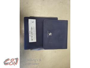 Gebruikte Instructie Boekje Peugeot Boxer (U9) 3.0 HDi 175 Euro 5 Prijs € 31,50 Margeregeling aangeboden door C&J Bedrijfsauto's & Onderdelen