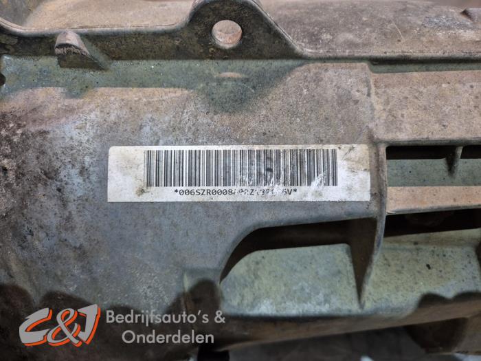 Versnellingsbak van een Volkswagen Crafter (SY) 2.0 TDI RWD 2019