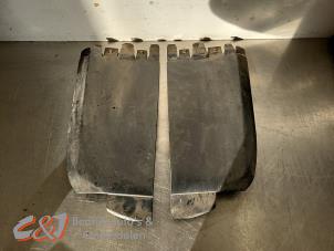 Gebruikte Bumper onderplaat Renault Trafic (1FL/2FL/3FL/4FL) 1.6 dCi 125 Twin Turbo Prijs € 31,50 Margeregeling aangeboden door C&J Bedrijfsauto's & Onderdelen