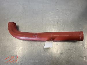 Gebruikte Intercooler Slang Iveco New Daily VI 35C17, 35S17, 40C17, 50C17, 65C17, 70C17 Prijs € 21,00 Margeregeling aangeboden door C&J Bedrijfsauto's & Onderdelen