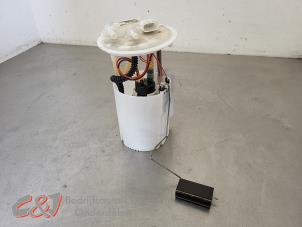 Gebruikte Opvoerpomp Renault Trafic (1FL/2FL/3FL/4FL) 1.6 dCi 95 Prijs € 68,25 Margeregeling aangeboden door C&J Bedrijfsauto's & Onderdelen