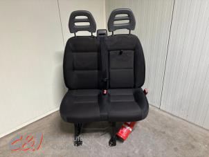 Gebruikte Bank rechts-voor Peugeot Boxer (U9) 3.0 HDi 175 Euro 5 Prijs € 105,00 Margeregeling aangeboden door C&J Bedrijfsauto's & Onderdelen