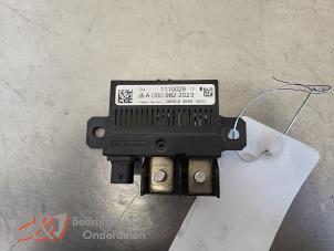 Gebruikte Accu sensor Mercedes Vito (447.6) 2.2 116 CDI 16V Prijs € 26,25 Margeregeling aangeboden door C&J Bedrijfsauto's & Onderdelen