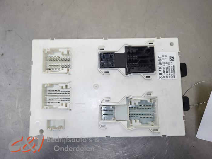Gebruikte BCM Mercedes Vito (447.6) 2.2 116 CDI 16V Prijs € 105,00 Margeregeling aangeboden door C&J Bedrijfsauto's & Onderdelen