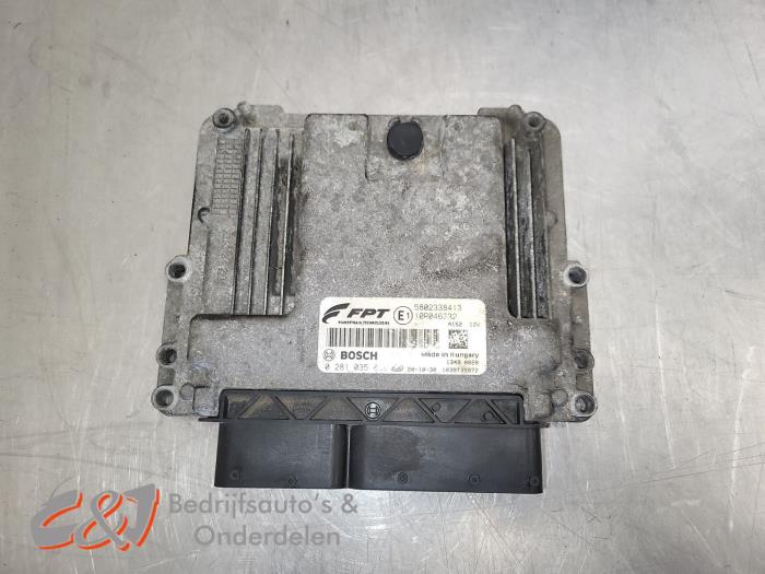 Gebruikte Computer Motormanagement Iveco New Daily VI 35C18, 40C18, 50C18, 65C18, 70C18, 35S18 Prijs € 210,00 Margeregeling aangeboden door C&J Bedrijfsauto's & Onderdelen